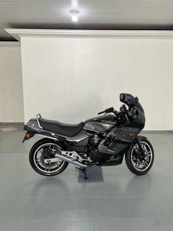 CBX 750 Four - Foto #6 do anúncio à venda de Carro clássico
