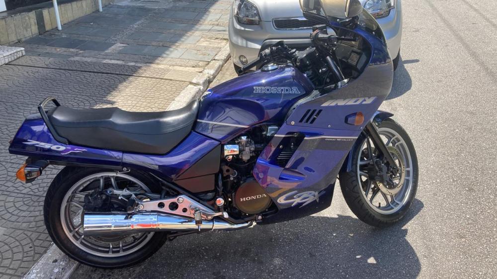 CBX 750 Four - Foto #3 do anúncio à venda de Carro clássico