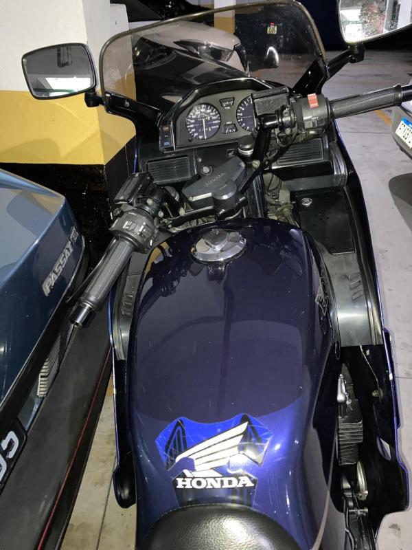 CBX 750 Four - Foto #6 do anúncio à venda de Carro clássico
