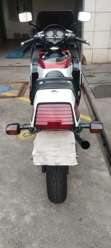 CBX 750 Four - Foto #10 do anúncio à venda de Carro clássico