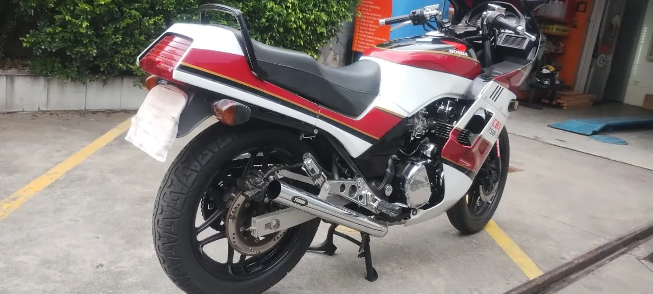 CBX 750 Four - Foto #15 do anúncio à venda de Carro clássico