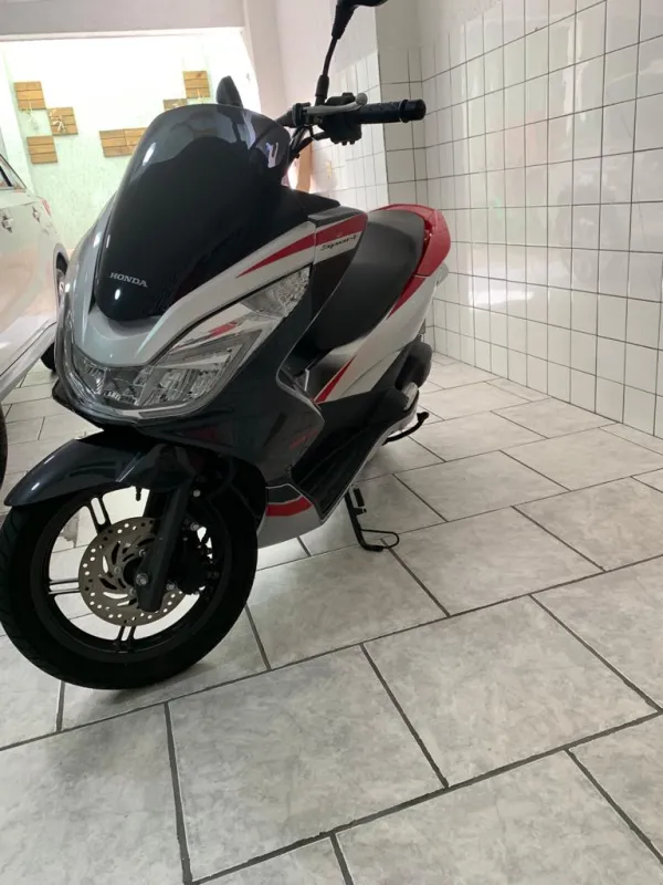 PCX - Foto #5 do anúncio à venda de Carro clássico