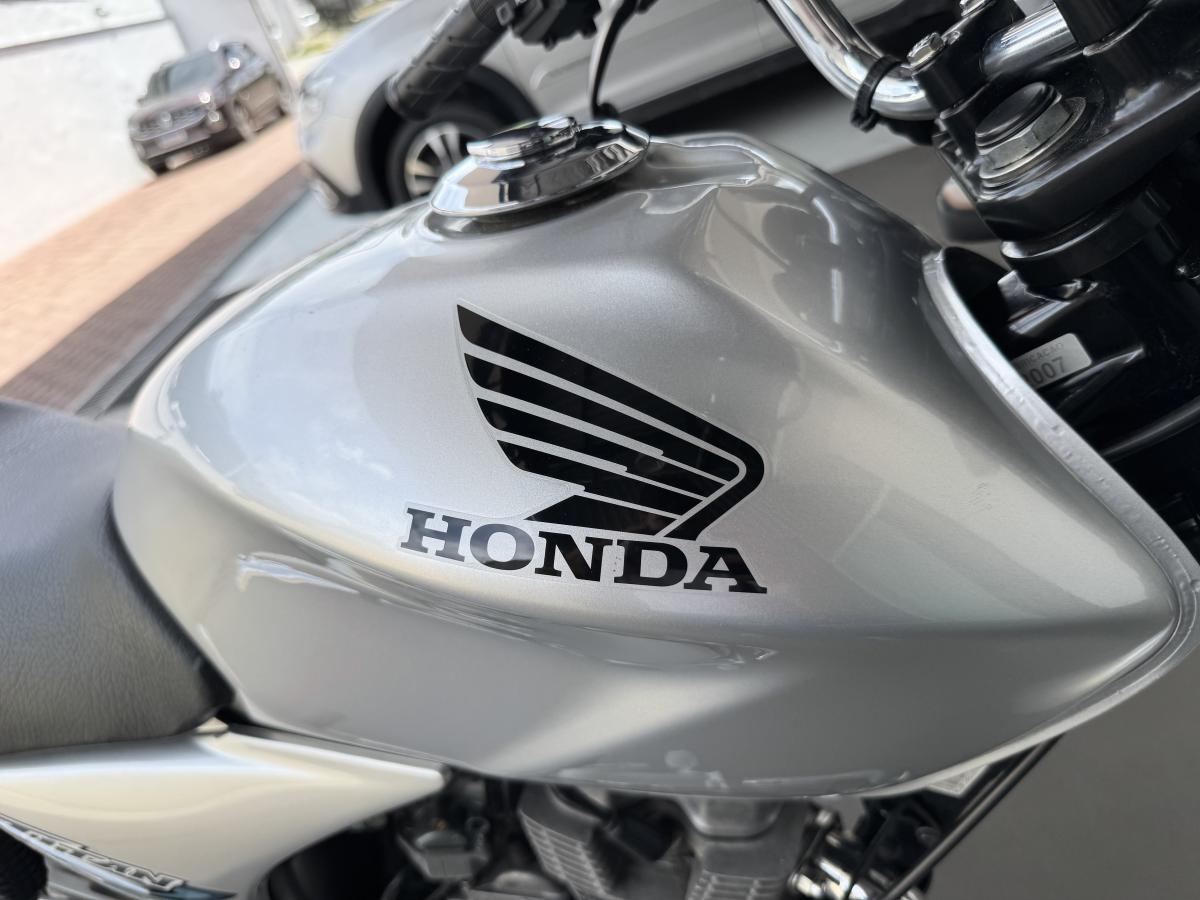 CG Titan - Foto #9 do anúncio à venda de Carro clássico