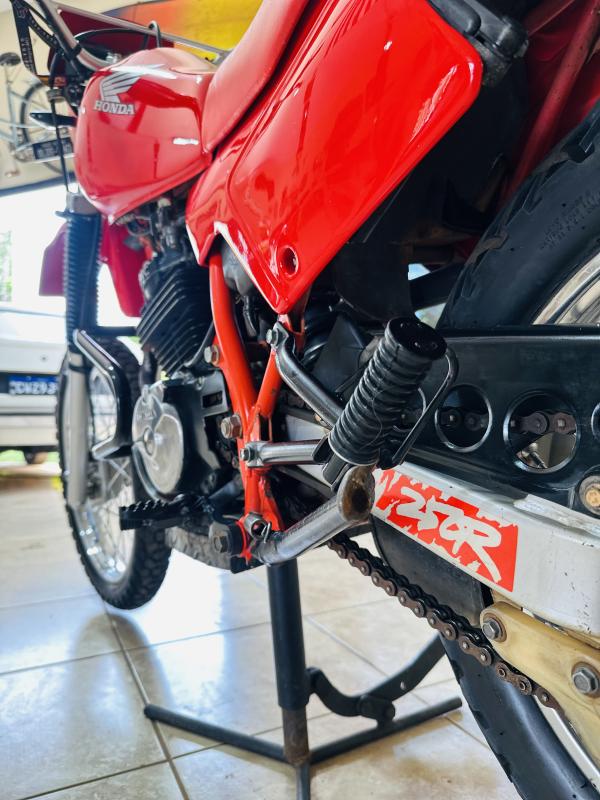 XLX 250R - Foto #11 do anúncio à venda de Carro clássico