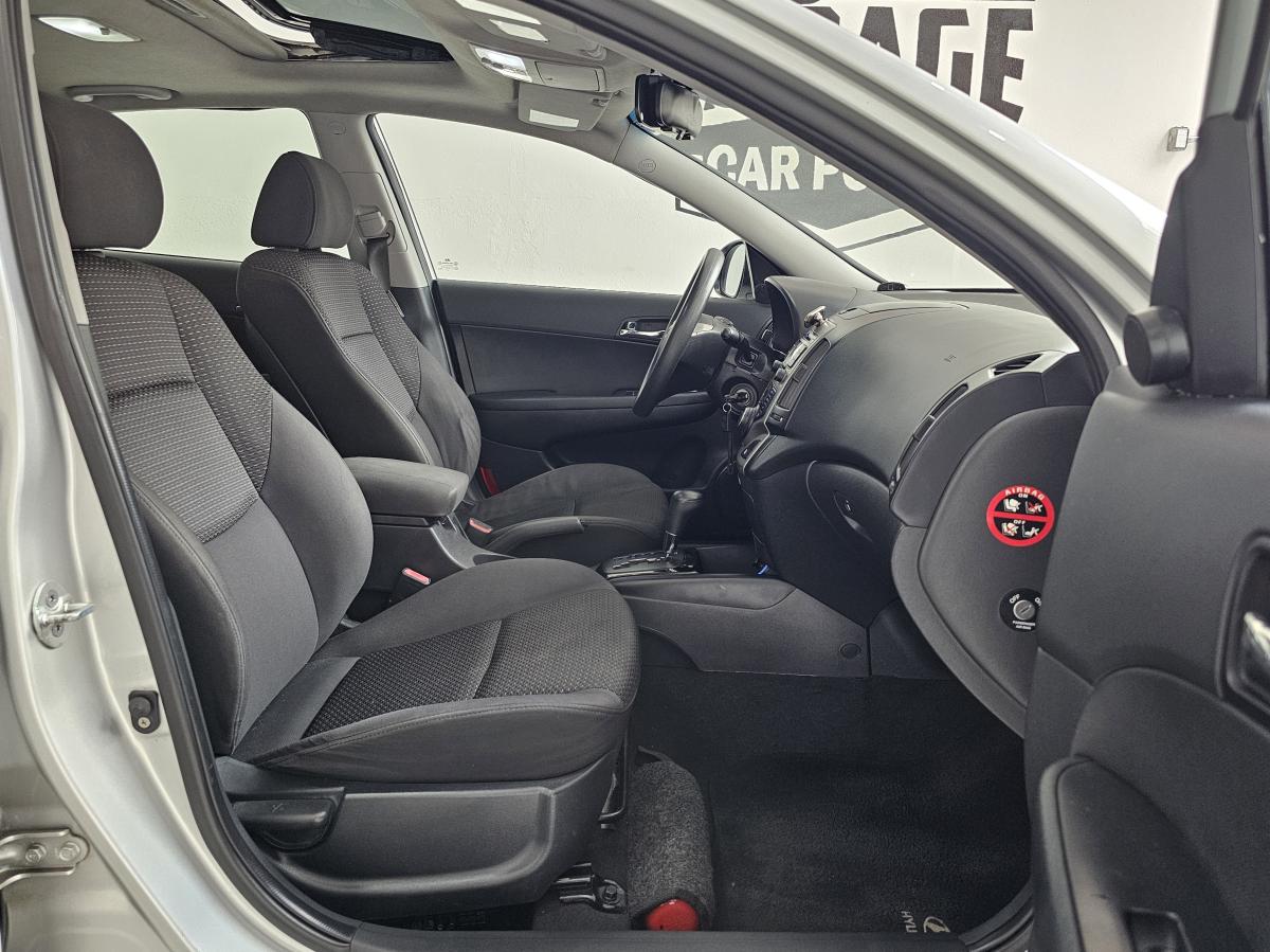 I30 - Foto #11 do anúncio à venda de Carro clássico