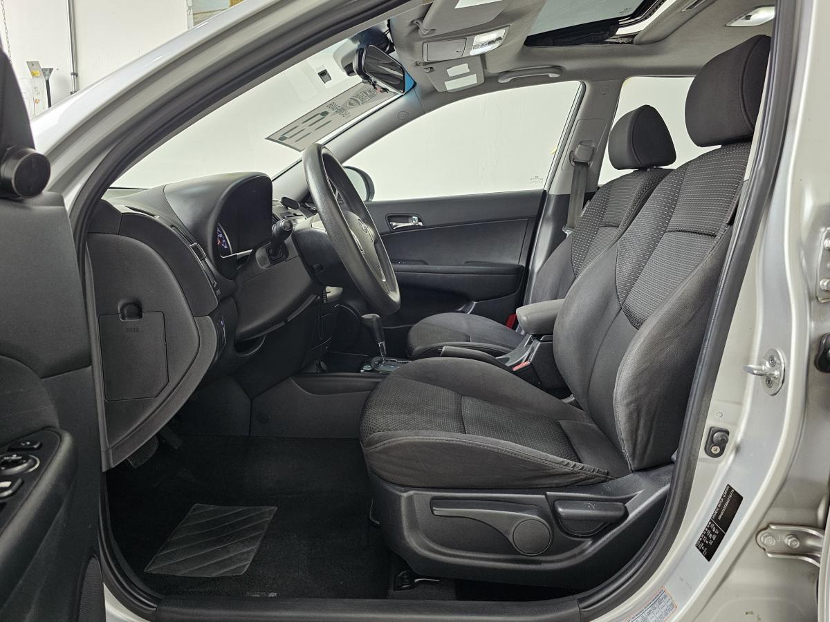 I30 - Foto #12 do anúncio à venda de Carro clássico