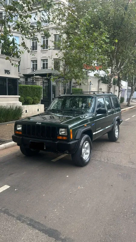 Cherokee - Foto #8 do anúncio à venda de Carro clássico