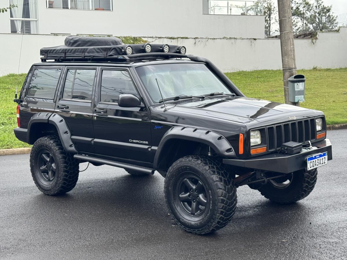 Cherokee - Foto #7 do anúncio à venda de Carro clássico