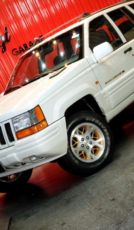 Grand Cherokee - Foto #2 do anúncio à venda de Carro clássico