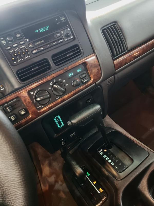 Grand Cherokee - Foto #9 do anúncio à venda de Carro clássico