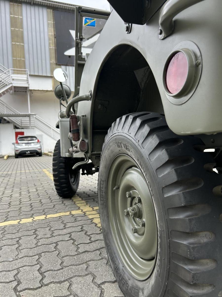 Overland - Foto #4 do anúncio à venda de Carro clássico
