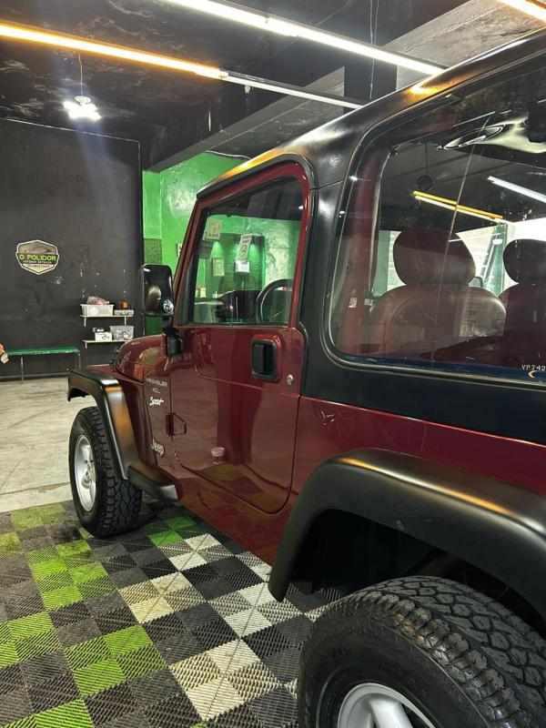 Wrangler - Foto #3 do anúncio à venda de Carro clássico
