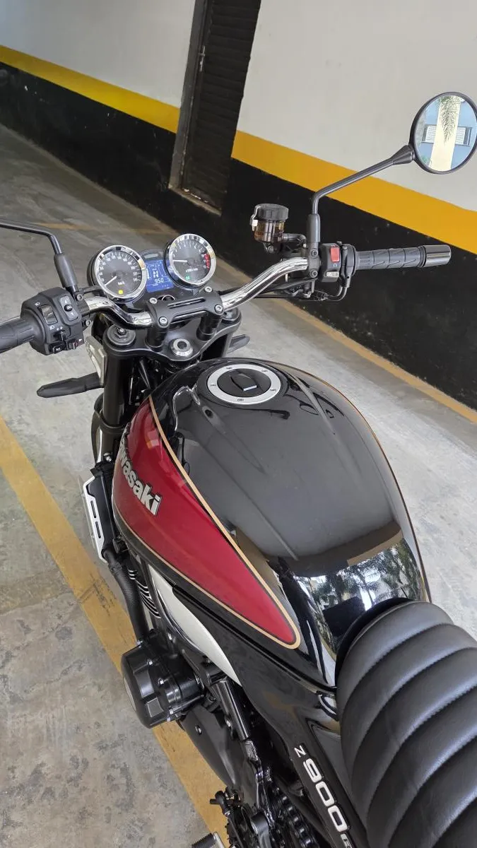 Z900 - Foto #2 do anúncio à venda de Carro clássico