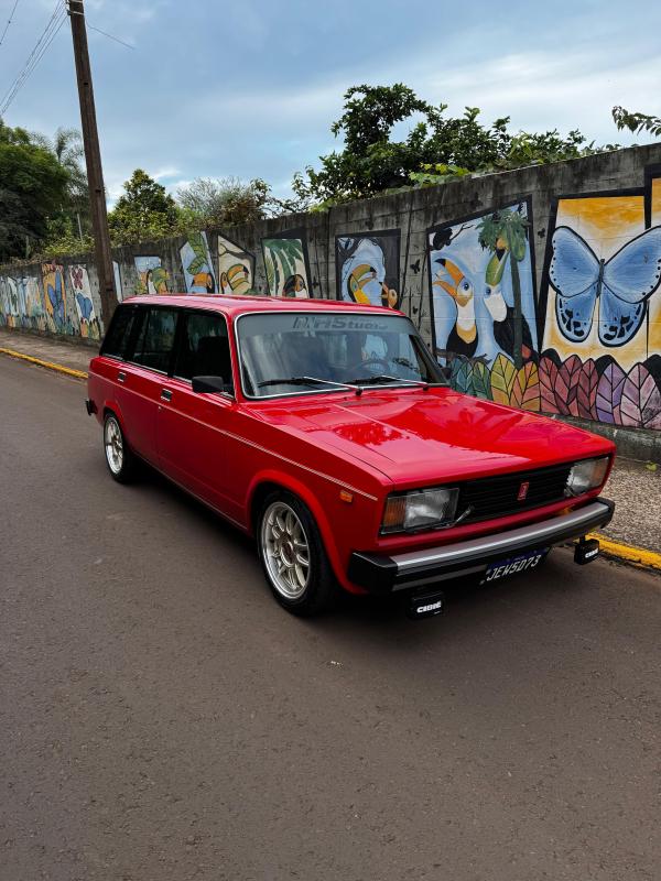 Laika - Foto #11 do anúncio à venda de Carro clássico
