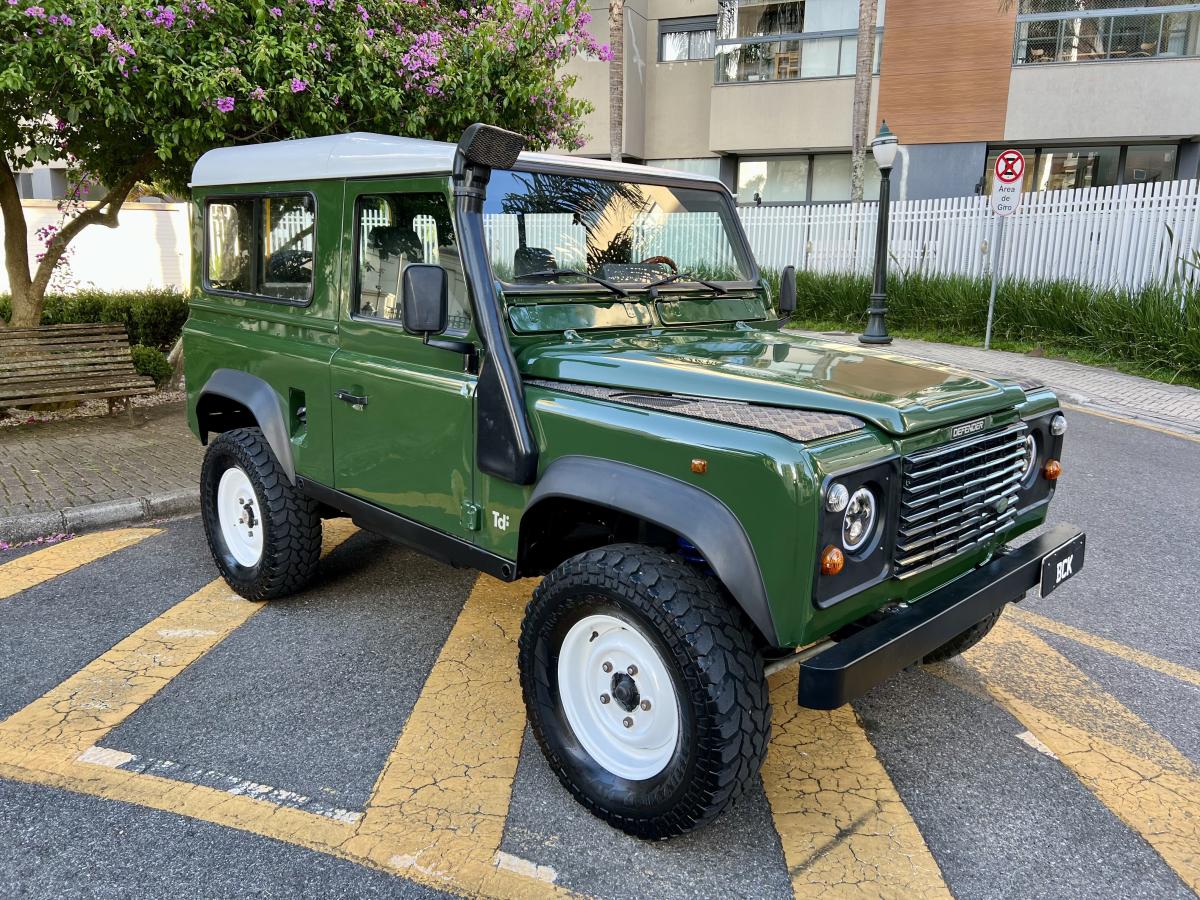 Defender - Foto #2 do anúncio à venda de Carro clássico