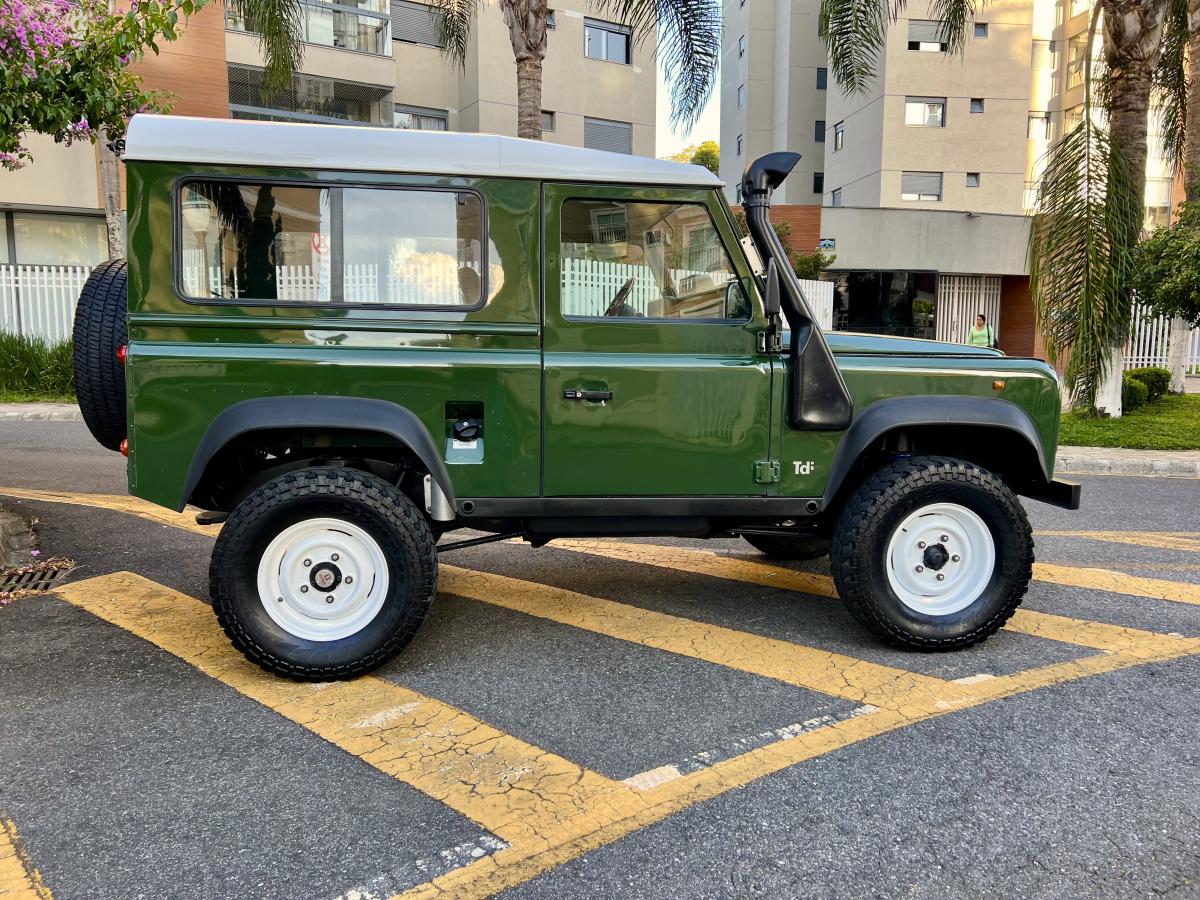 Defender - Foto #15 do anúncio à venda de Carro clássico