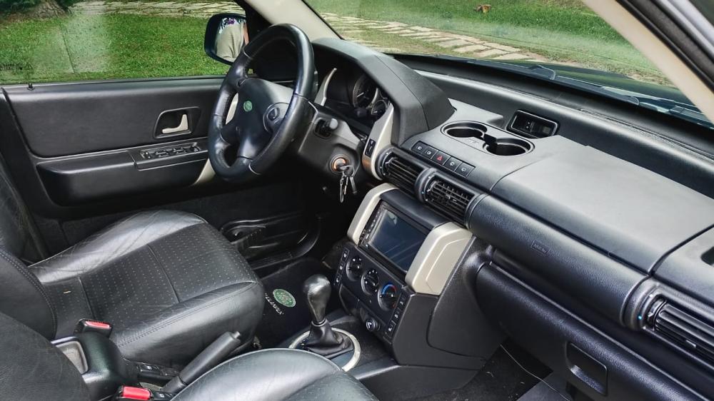 Freelander - Foto #2 do anúncio à venda de Carro clássico