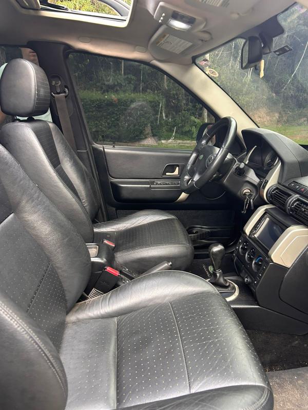 Freelander - Foto #10 do anúncio à venda de Carro clássico