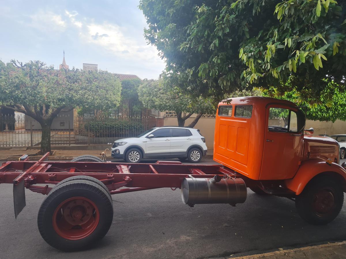 L312 - Foto #4 do anúncio à venda de Carro clássico