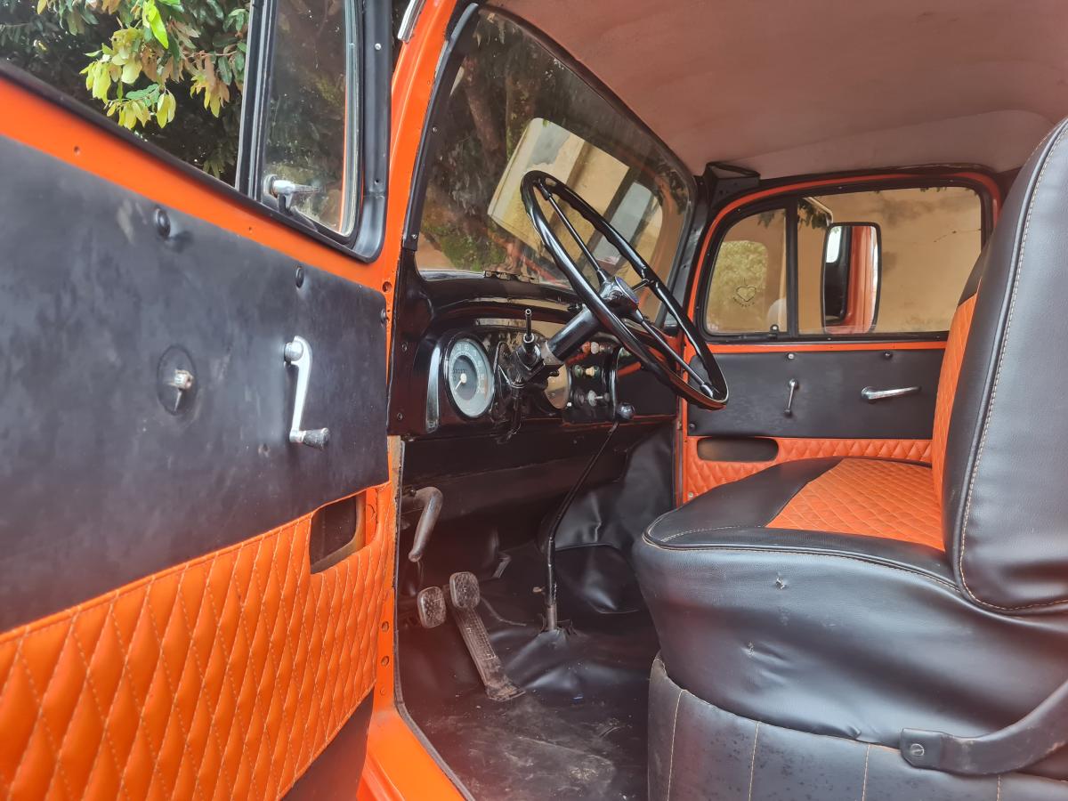 L312 - Foto #9 do anúncio à venda de Carro clássico