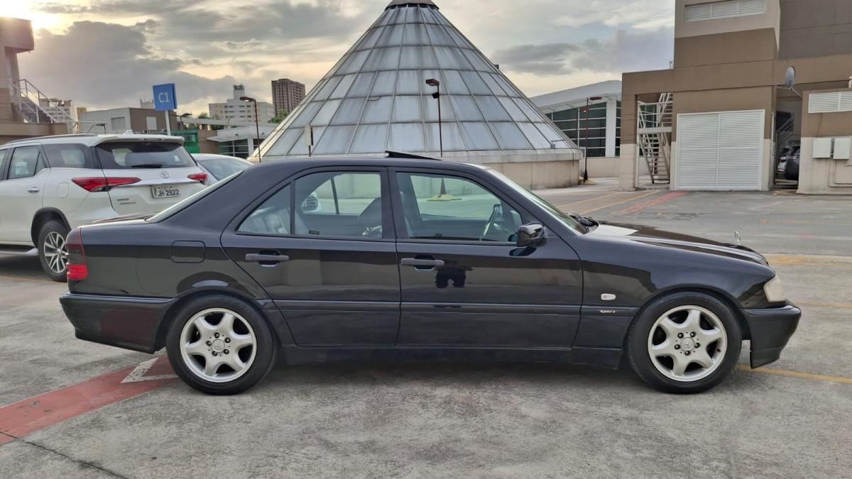 C230 - Foto #2 do anúncio à venda de Carro clássico