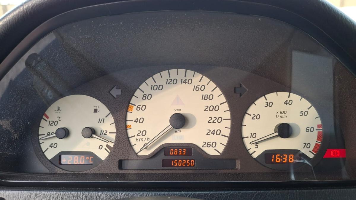 C230 - Foto #5 do anúncio à venda de Carro clássico
