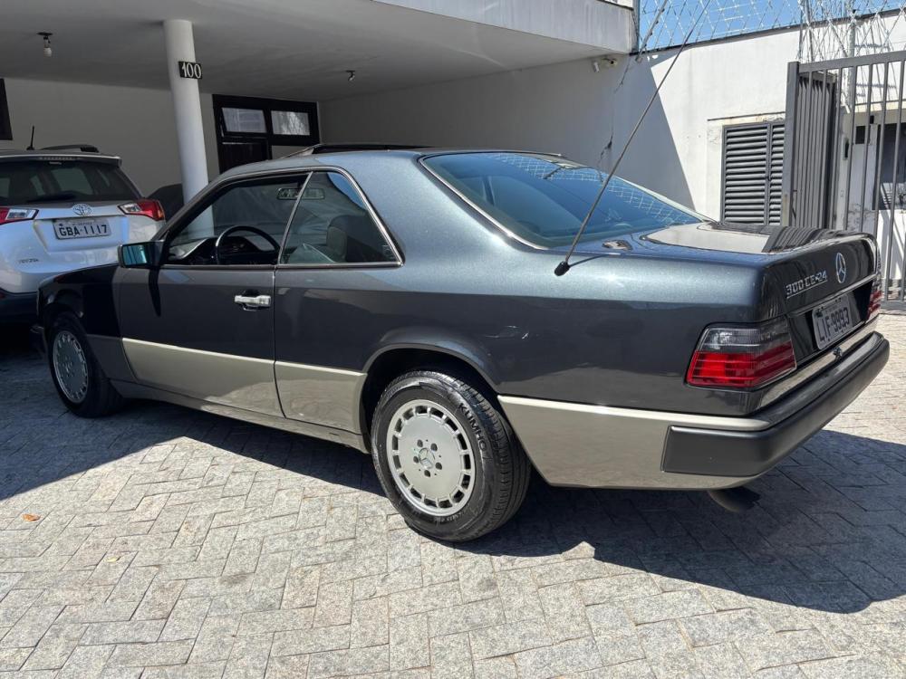 300CE - Foto #3 do anúncio à venda de Carro clássico