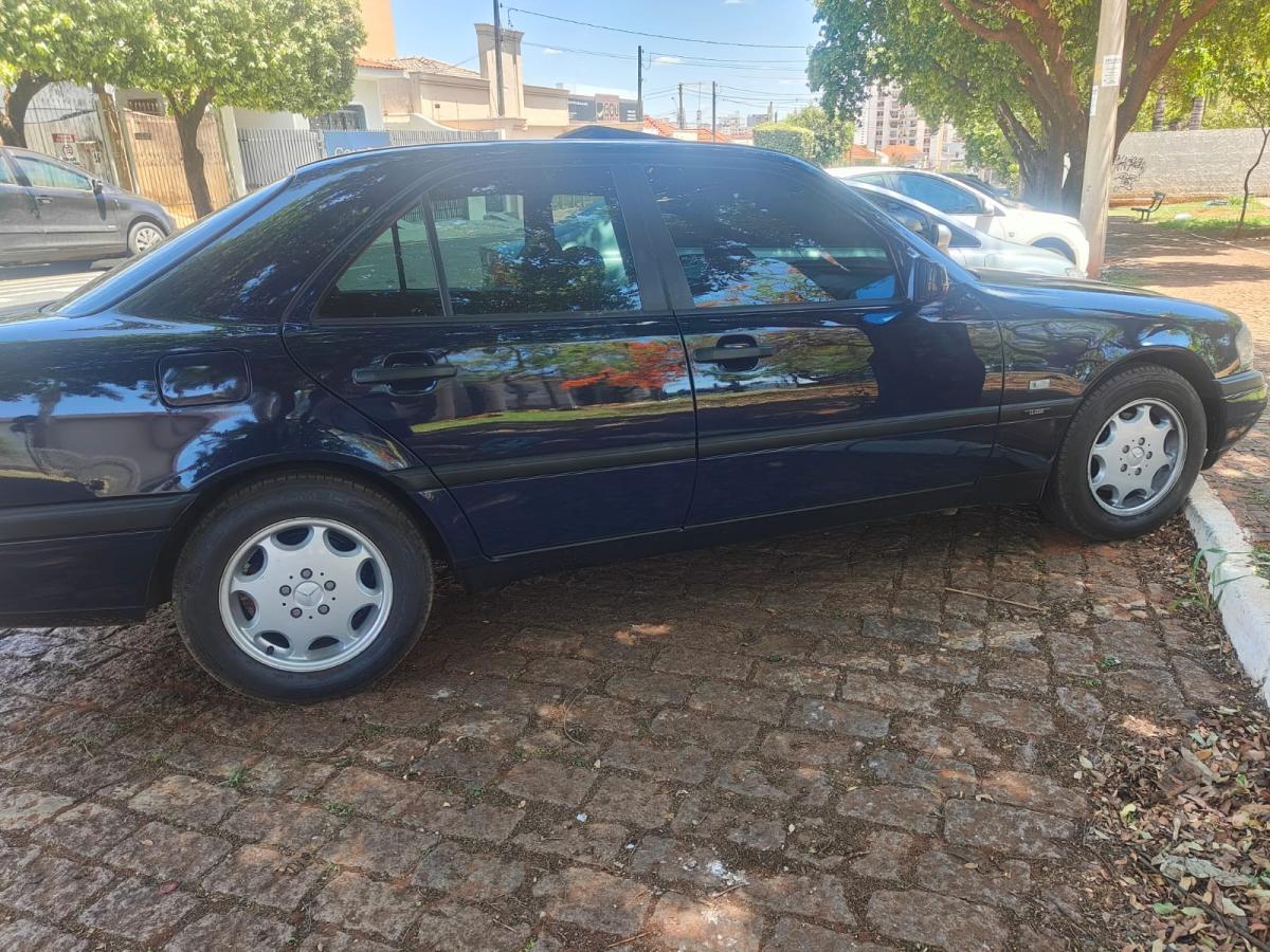 C180 - Foto #9 do anúncio à venda de Carro clássico