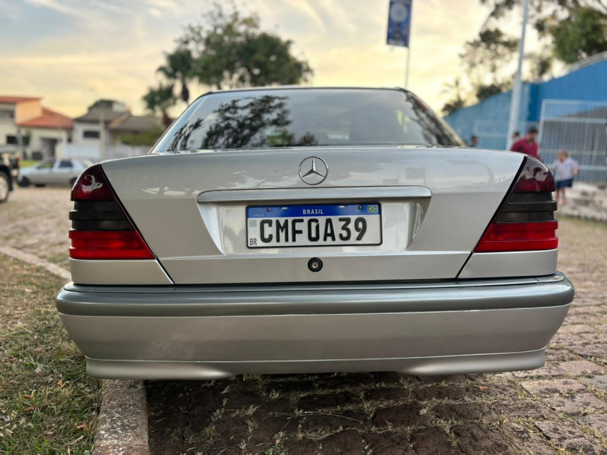 C180 - Foto #7 do anúncio à venda de Carro clássico