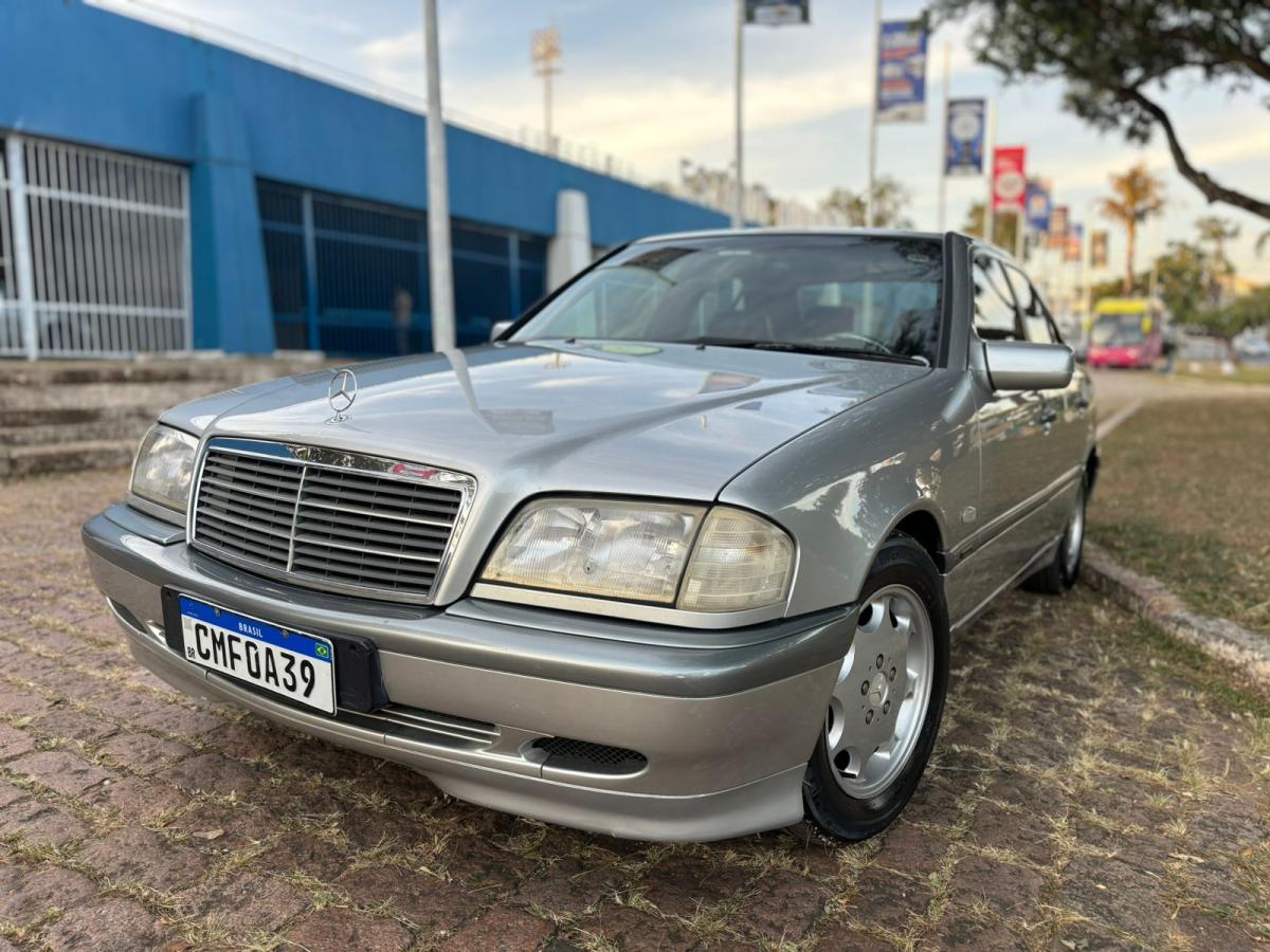 C180 - Foto #16 do anúncio à venda de Carro clássico