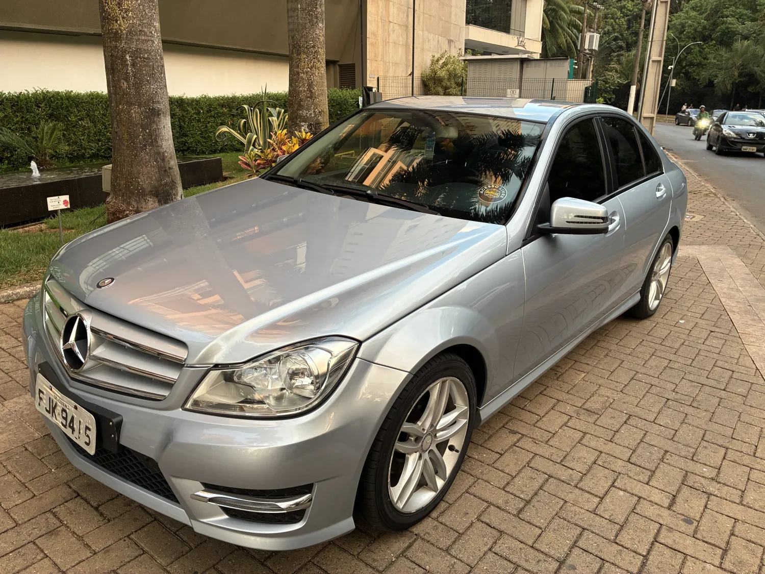 avv-mercedes-benz-c180-venda-92b411b-imagem-001
