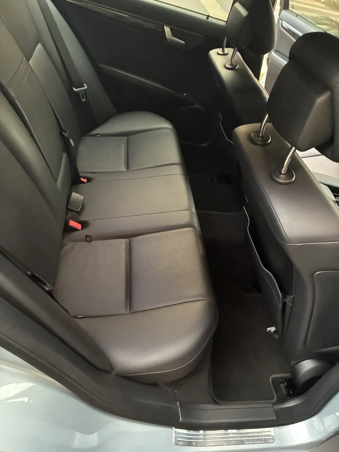 avv-mercedes-benz-c180-venda-92b411b-imagem-018