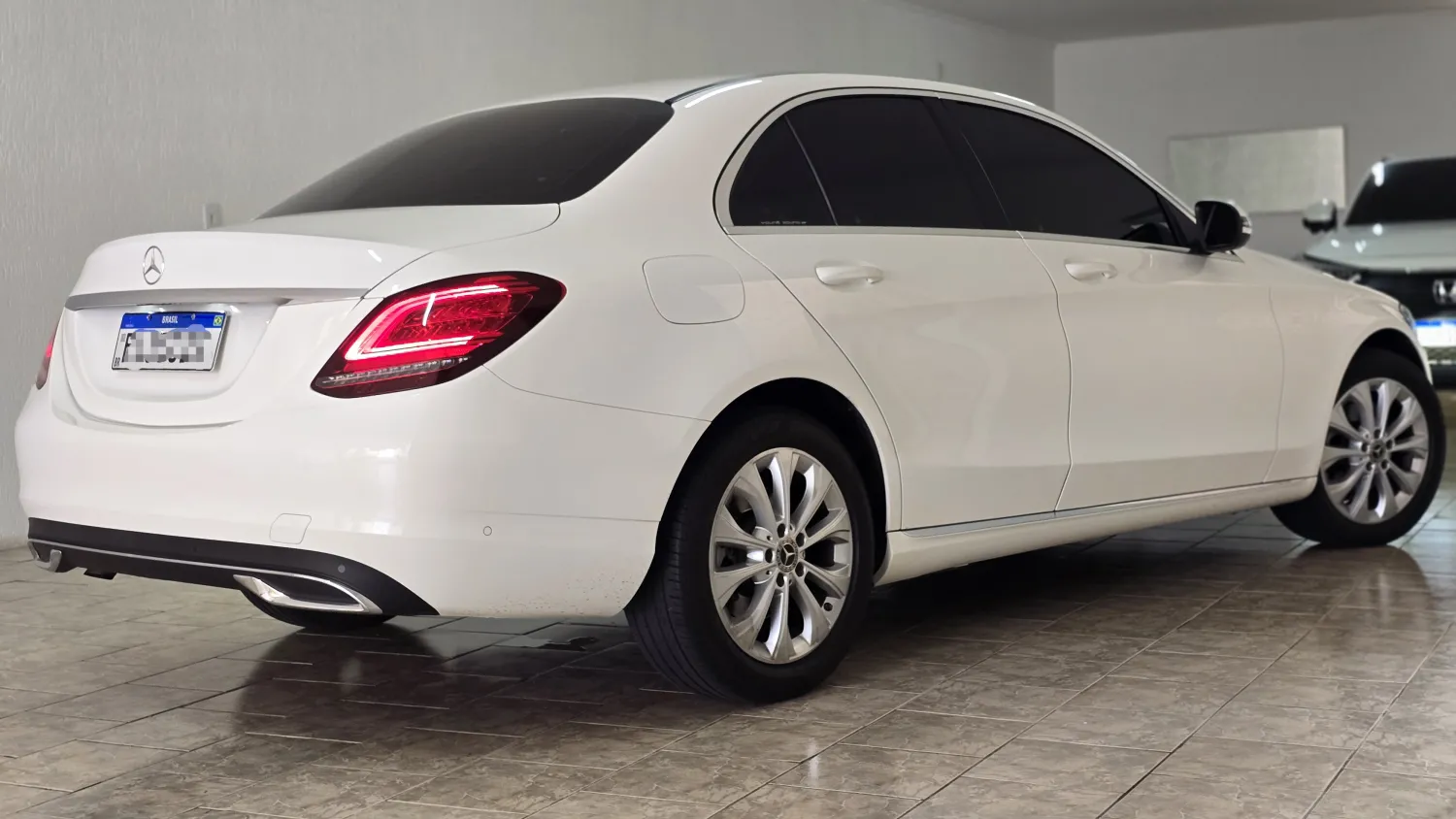 avv-mercedes-benz-c180-venda-bcc50a2-imagem-005