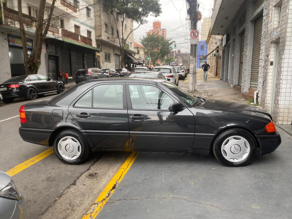 C180 - Foto #5 do anúncio à venda de Carro clássico