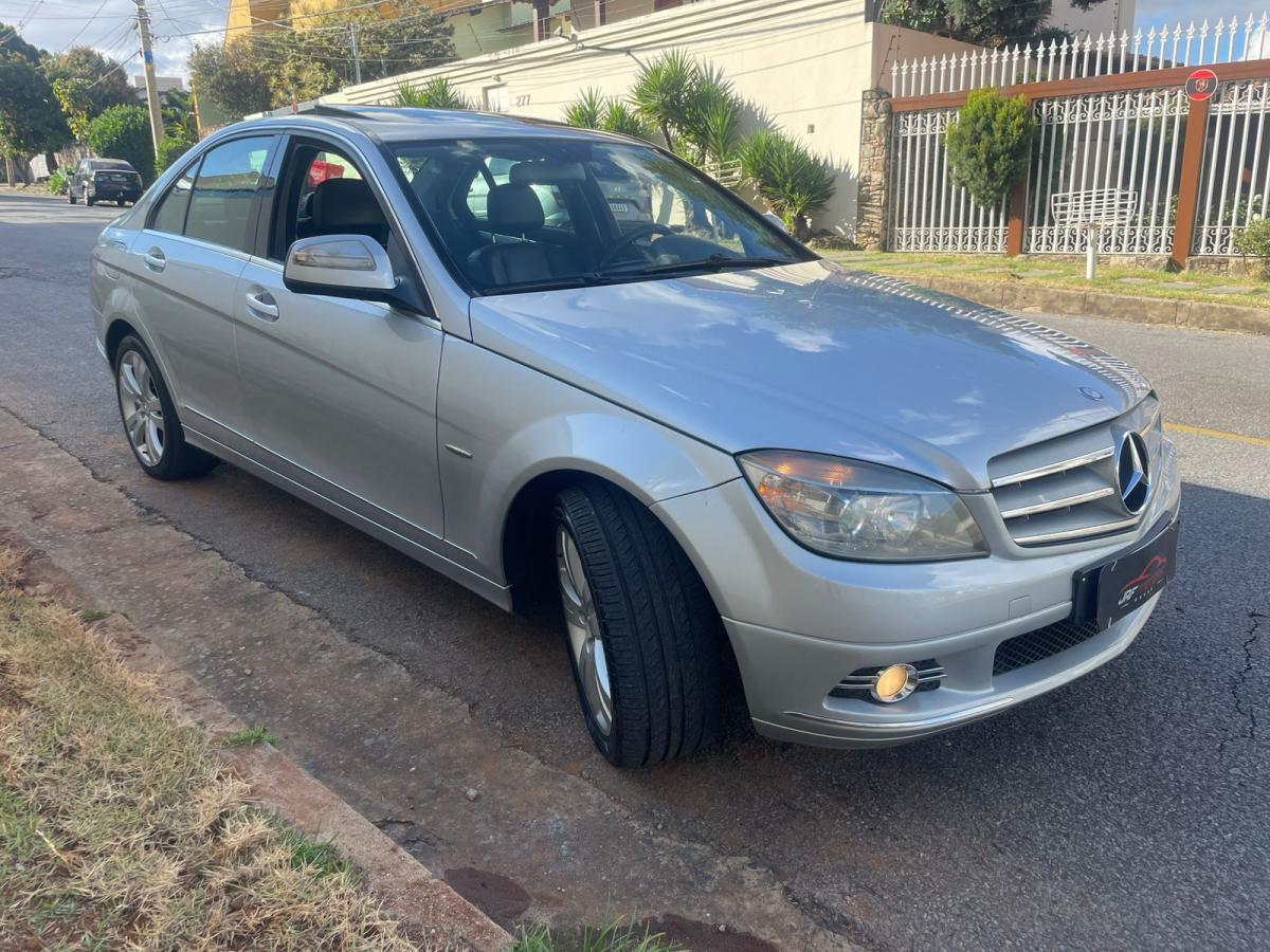 C200 - Foto #11 do anúncio à venda de Carro clássico