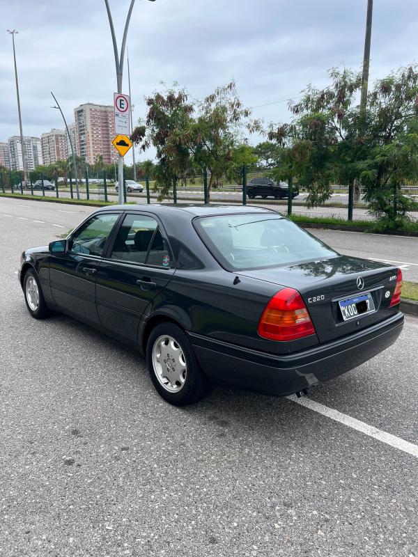 C220 - Foto #7 do anúncio à venda de Carro clássico