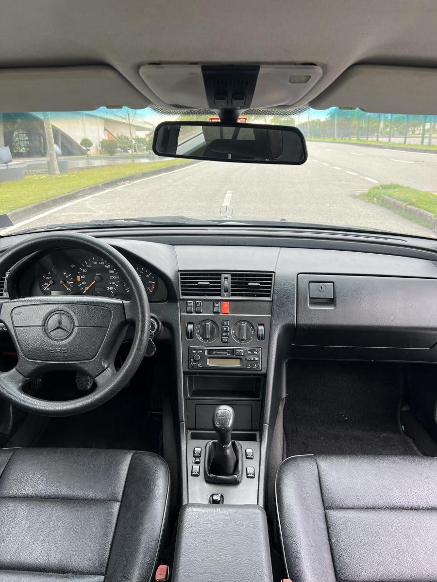 C220 - Foto #8 do anúncio à venda de Carro clássico