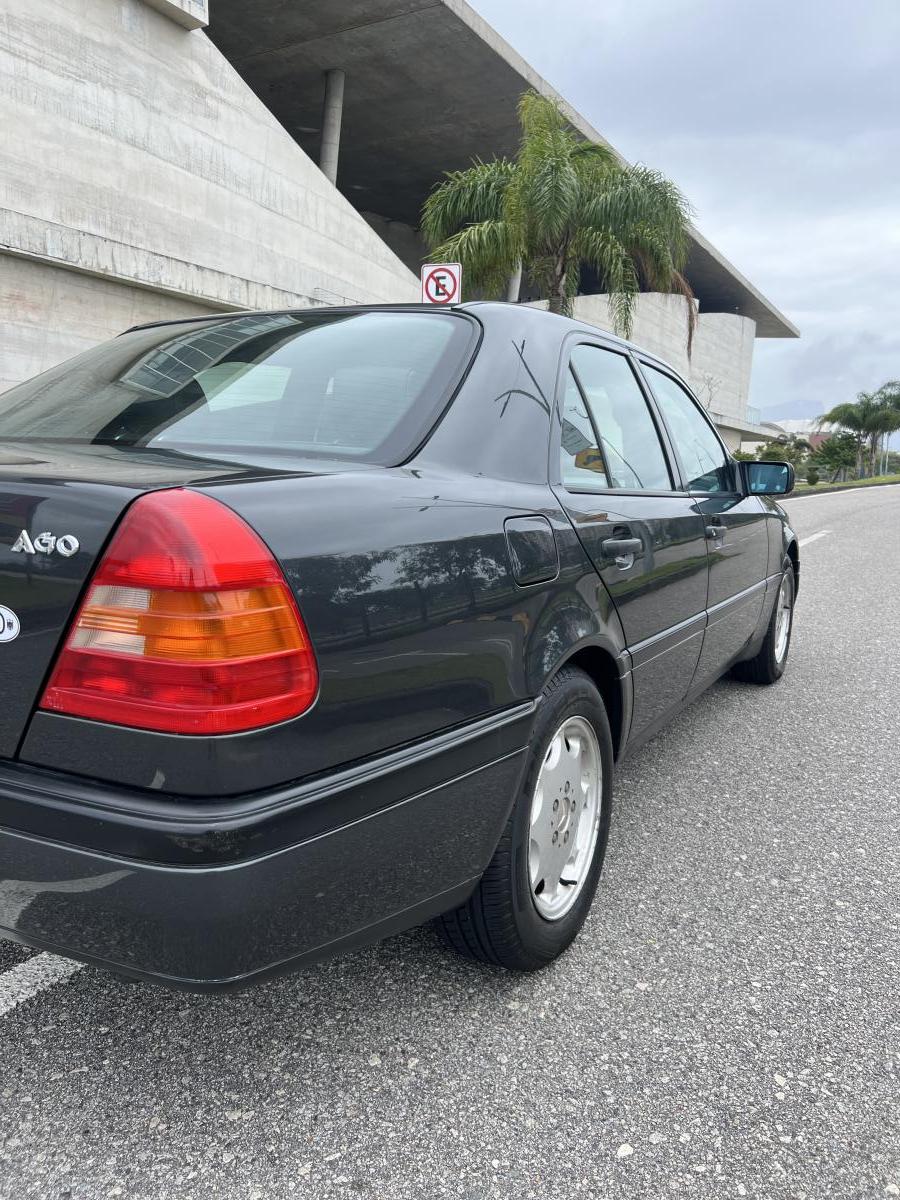 C220 - Foto #10 do anúncio à venda de Carro clássico