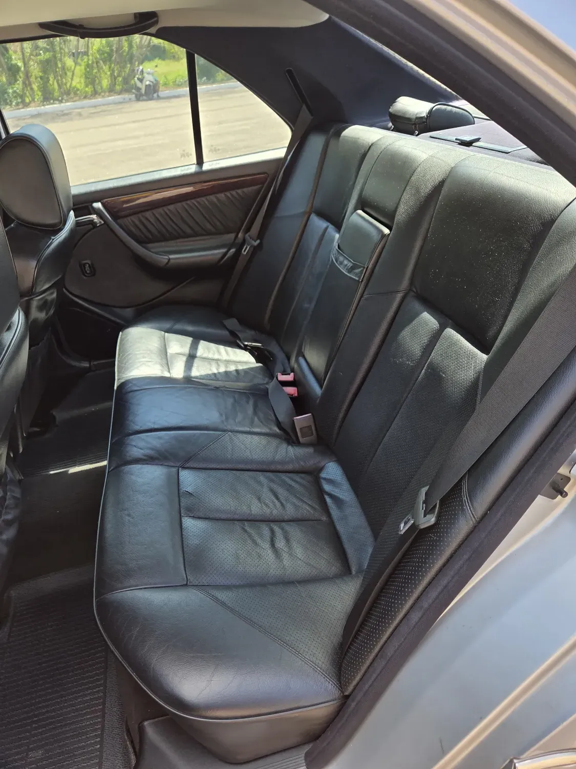 avv-mercedes-benz-c280-venda-fe78842-imagem-011
