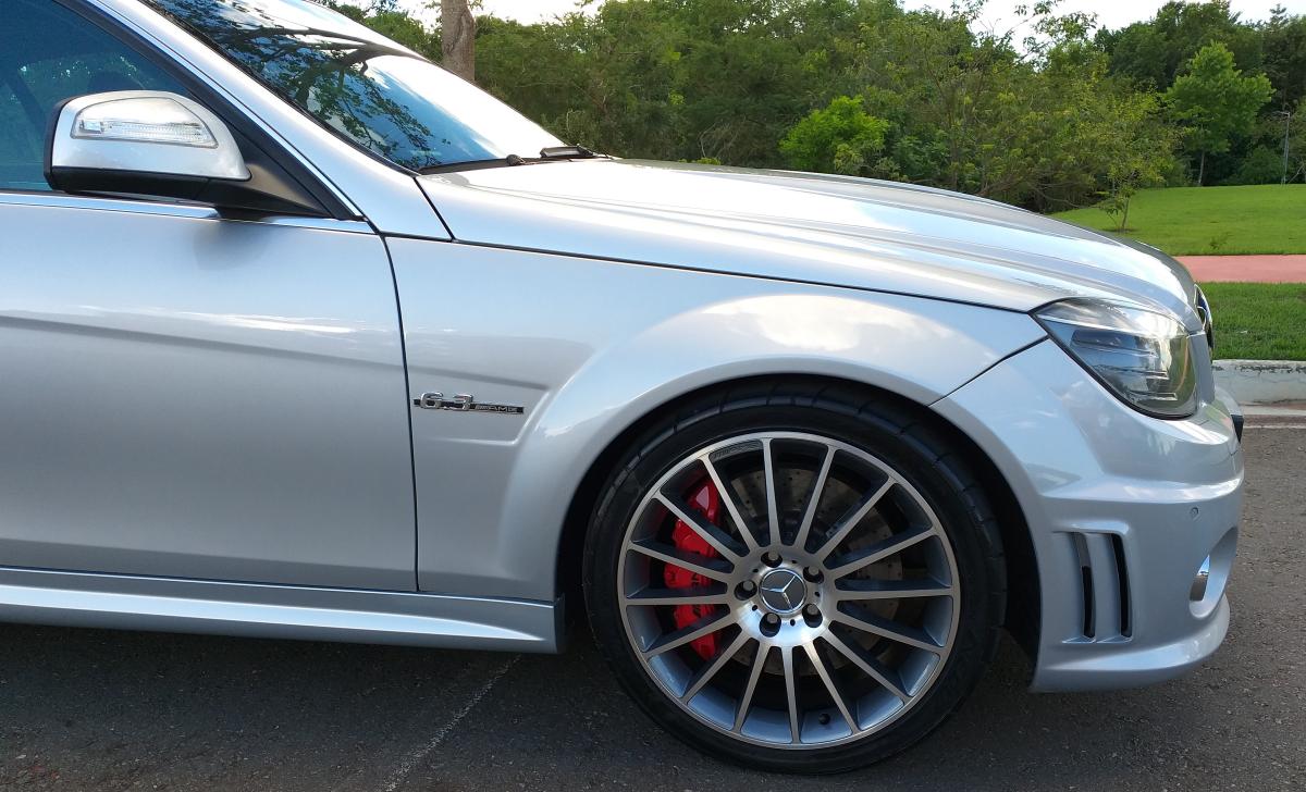 C63 AMG - Foto #4 do anúncio à venda de Carro clássico