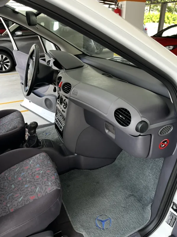 avv-mercedes-benz-classe-a-venda-2d83f3b-imagem-005