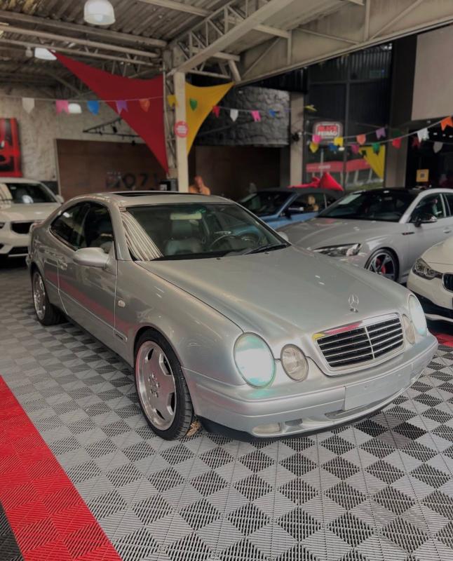 CLK - Foto #2 do anúncio à venda de Carro clássico