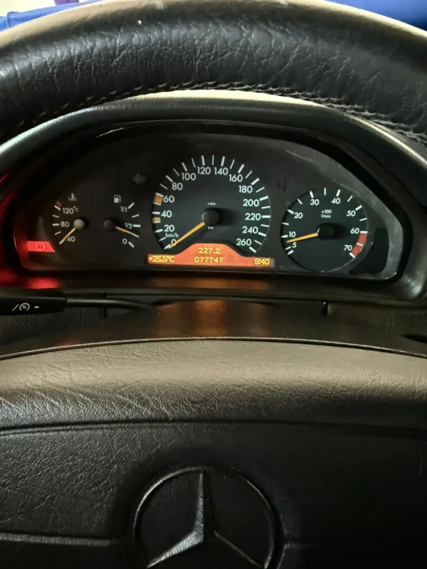 E320 - Foto #17 do anúncio à venda de Carro clássico