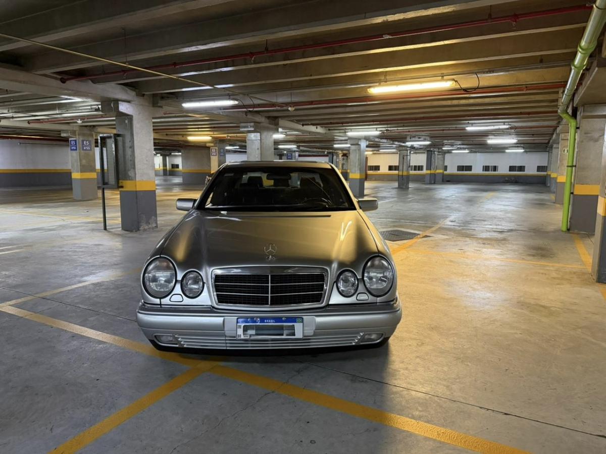 E320 - Foto #10 do anúncio à venda de Carro clássico