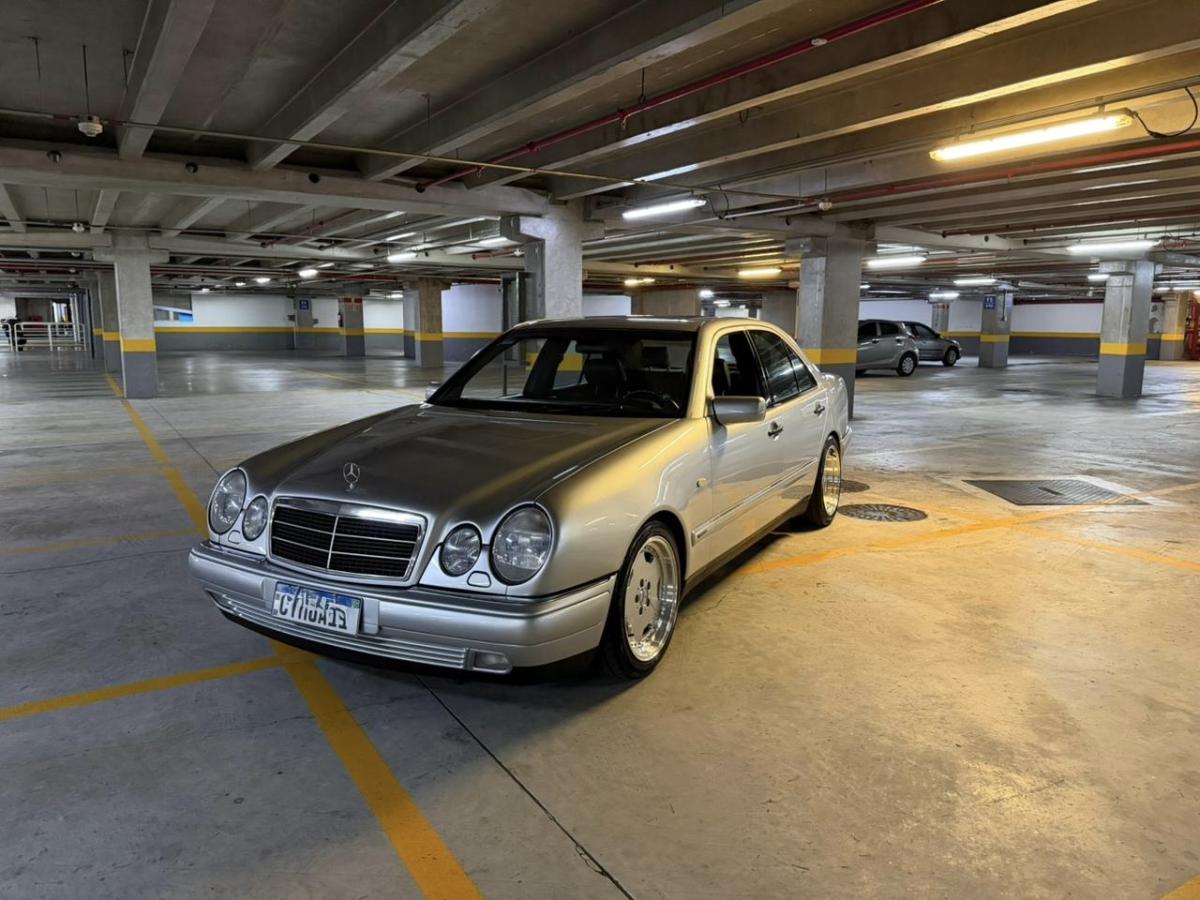 E320 - Foto #14 do anúncio à venda de Carro clássico