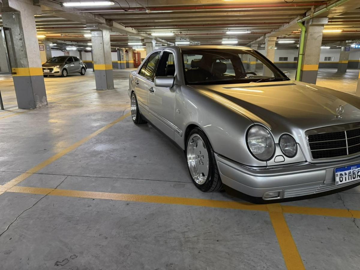E320 - Foto #19 do anúncio à venda de Carro clássico