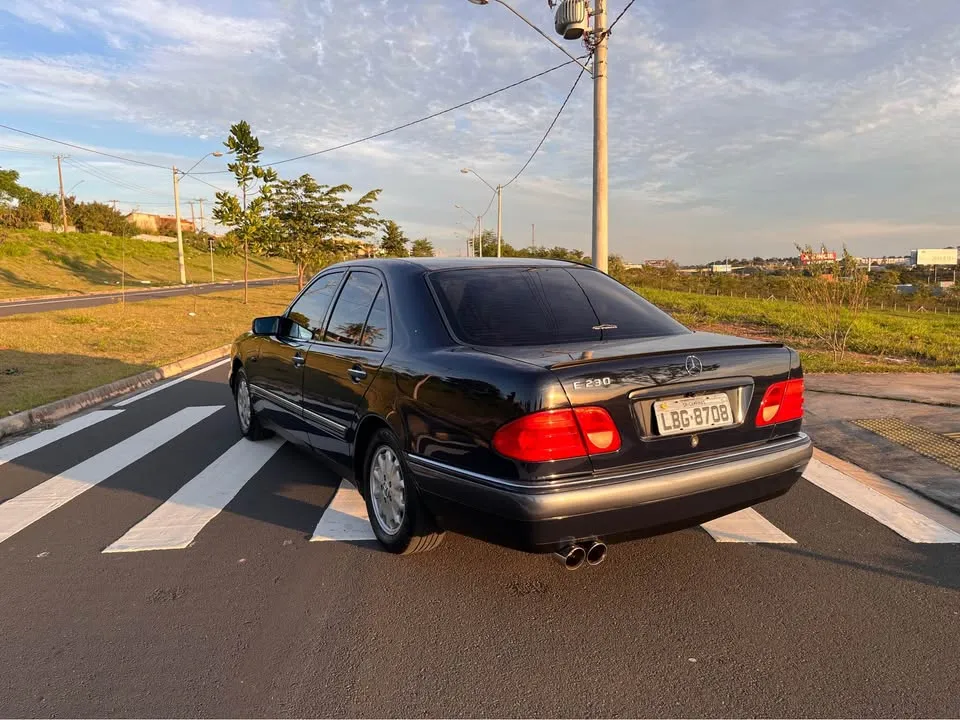 avv-mercedes-benz-e320-elegance-venda-z3e032s-imagem-003