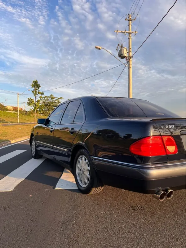 avv-mercedes-benz-e320-elegance-venda-z3e032s-imagem-004