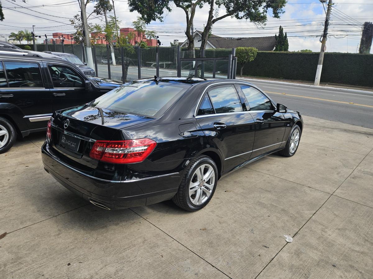 E350 - Foto #3 do anúncio à venda de Carro clássico