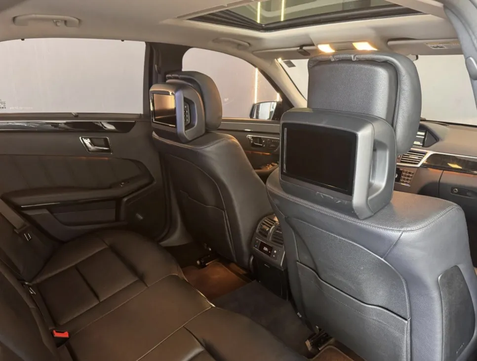 E350 - Foto #10 do anúncio à venda de Carro clássico